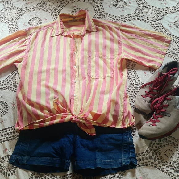 Vintage cotton button-up - Picture 1 of 4